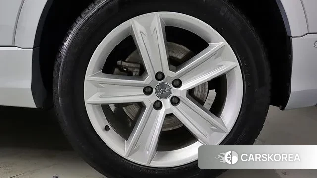 Audi Q8 (4M) id 3561748 из Кореи 16