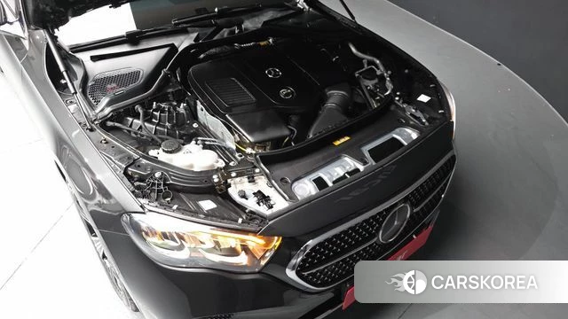Mercedes-Benz E-Class W214 id 4229792 из Кореи 32