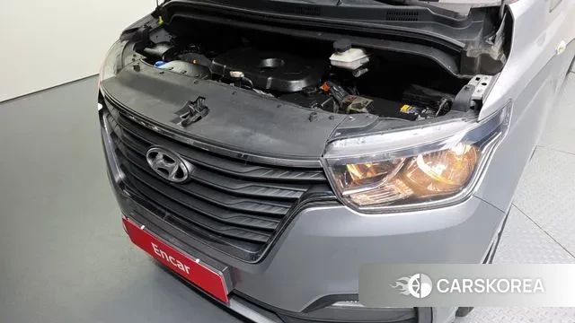 Hyundai The New Grand Starex id 3748708 из Кореи 16