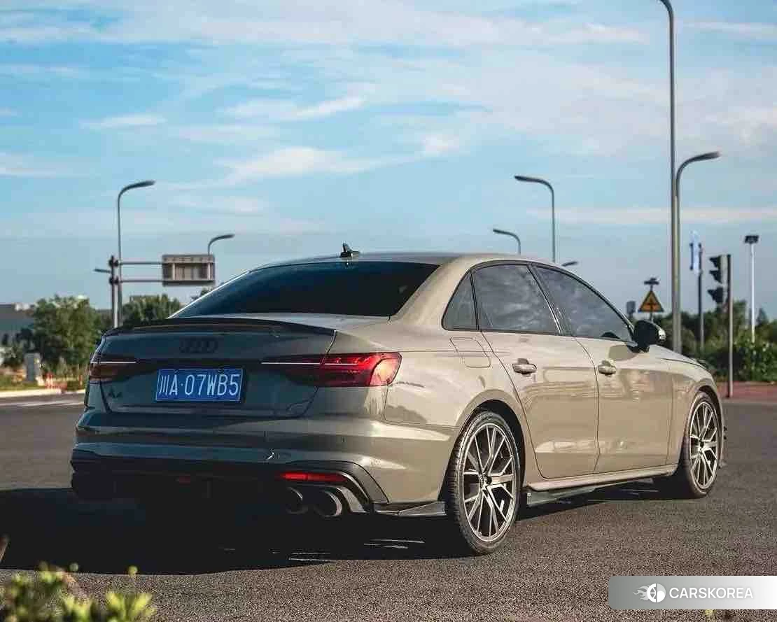 Audi S4 2021 Темно-серый из Китая, фото 6
