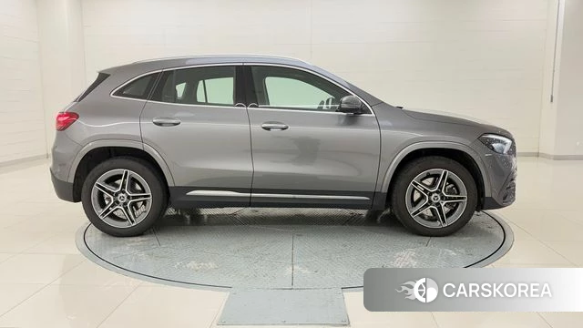 Mercedes-Benz GLA - Class H247 id 3850206 из Кореи 16