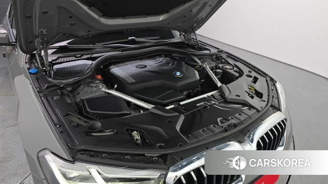 BMW 5 Series (G30) id 3794162 из Кореи 16