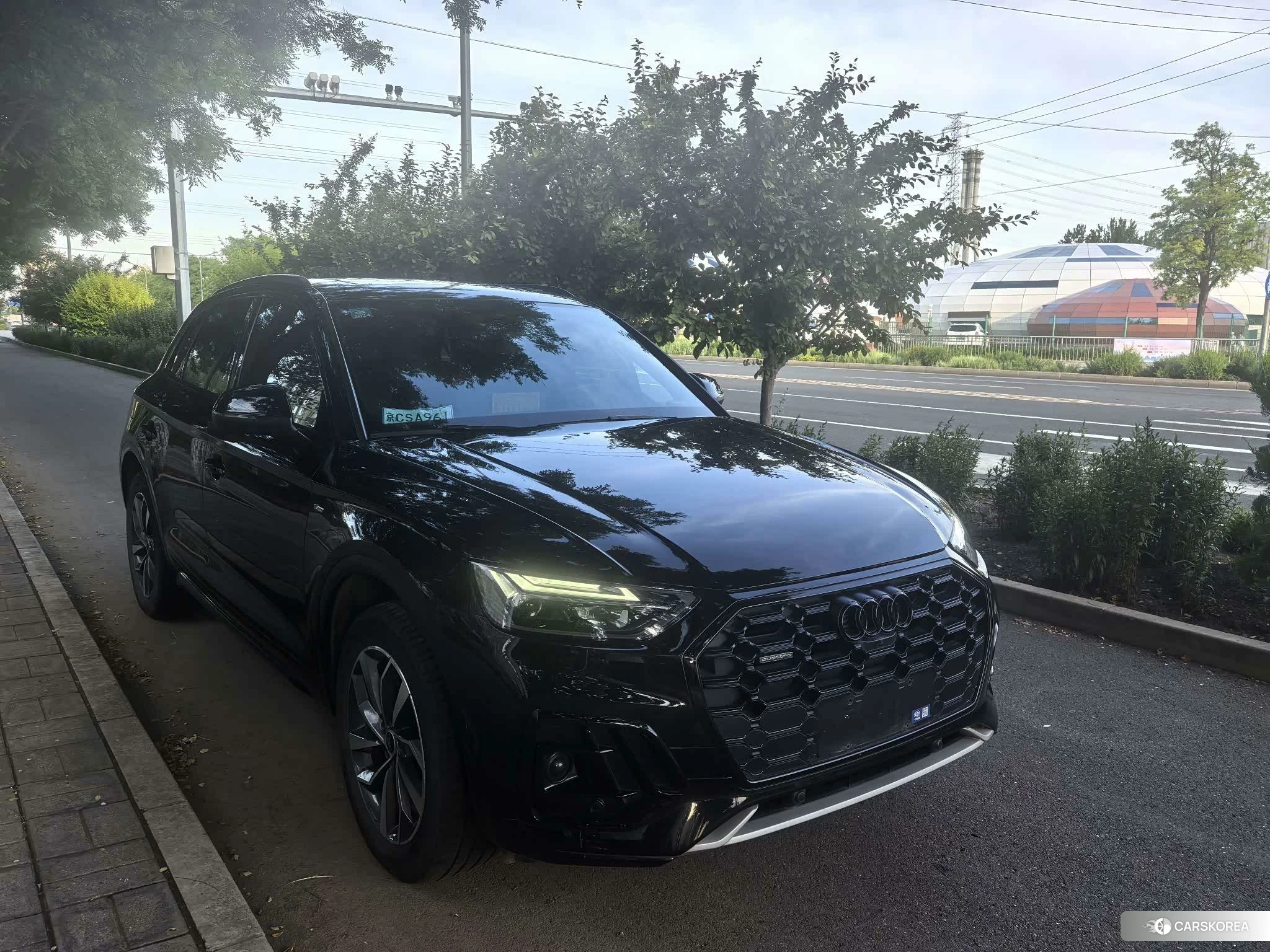 Audi Q5L id 4498550 из Китая 12