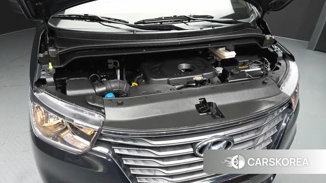 Hyundai The New Grand Starex id 3833550 из Кореи 16