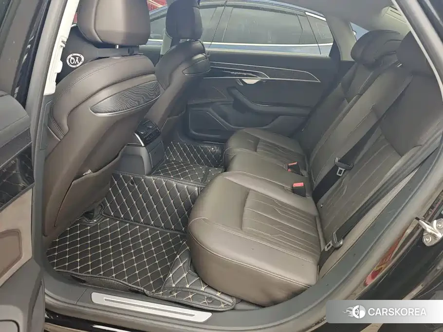 Audi A8 id 4553696 из Китая 12