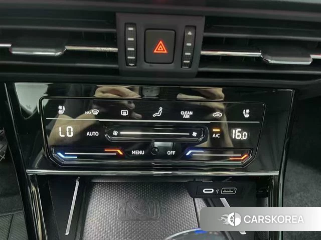Volkswagen Passat id 4260160 из Китая 18