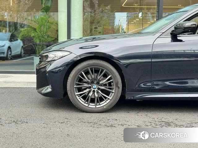 BMW 3 series id 4289986 из Китая 8