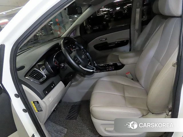 Kia The New Carnival id 4530571 из Кореи 16