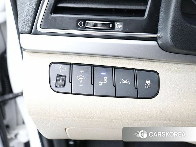 Hyundai Avante AD id 4568694 из Кореи 16