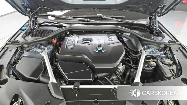 BMW 5 Series (G30) id 4430128 из Кореи 30