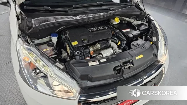 Peugeot 208 id 3408125 из Кореи 16