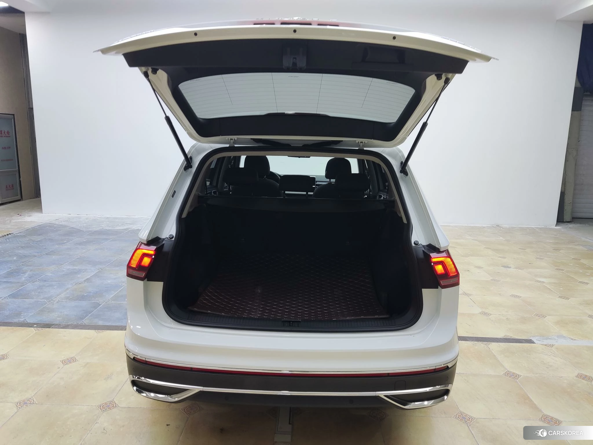 Volkswagen Tiguan L id 4452267 из Китая 14