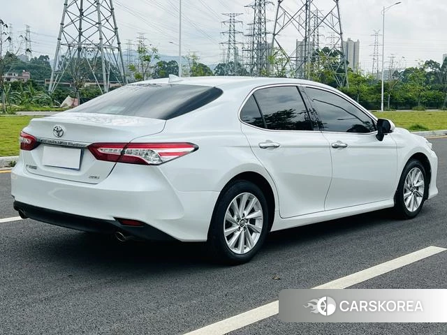 Toyota Camry id 4400030 из Китая 18