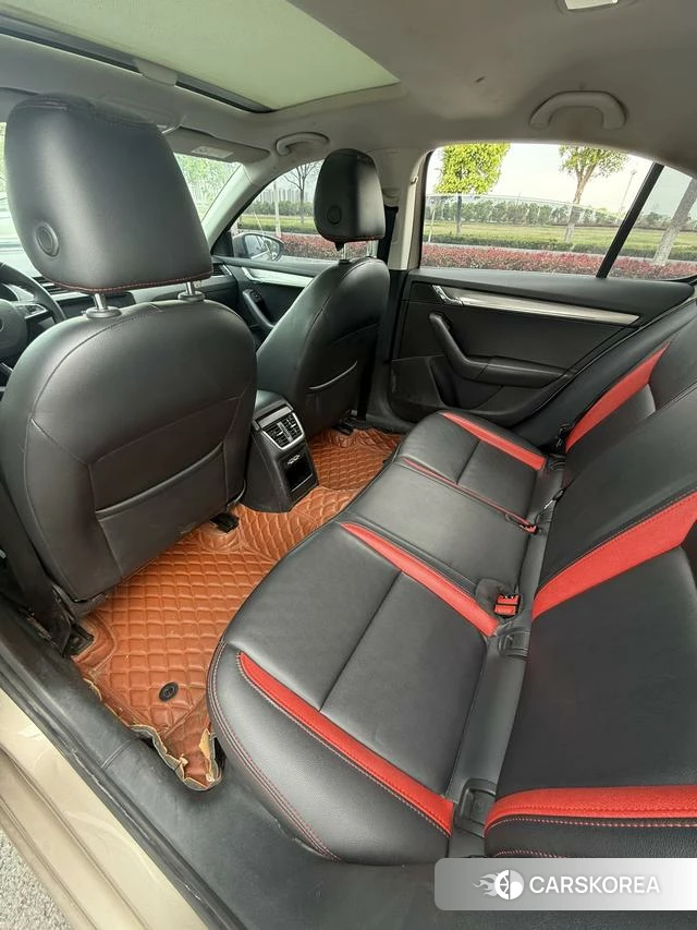 Skoda Octavia id 4242358 из Китая 8