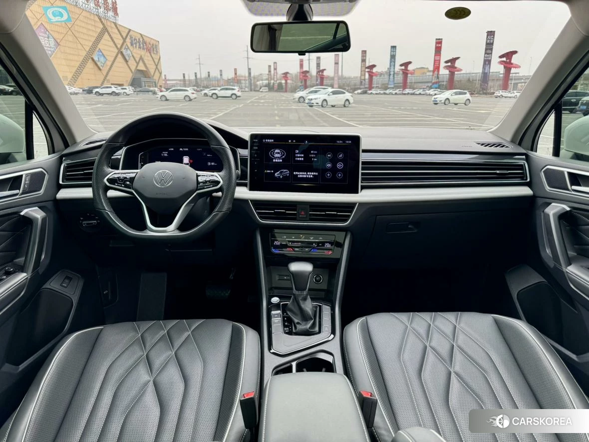 Volkswagen Tiguan L id 4479520 из Китая 15