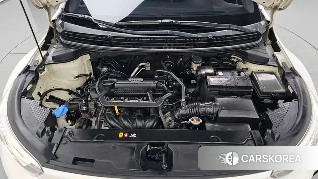 Kia Stonic id 2966774 из Кореи 16