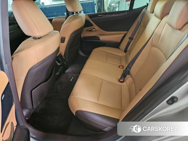 Lexus ES300h 7th generation id 4396360 из Кореи 15