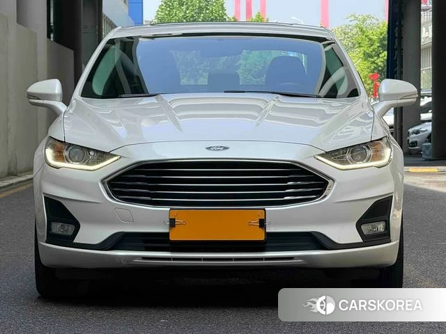 Ford Mondeo 2021 Белый из Китая, фото 6