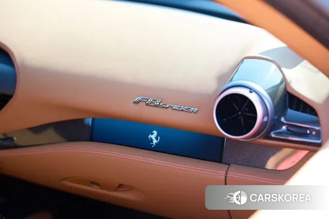 Ferrari F8 Spider id 3596771 из Кореи 7