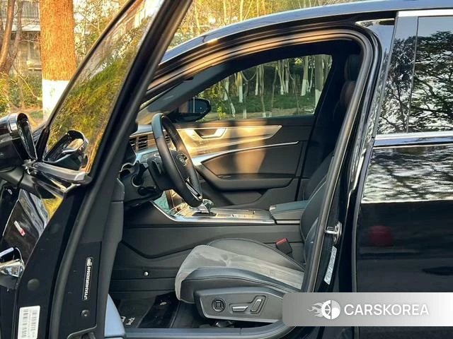 Audi A6L id 4258071 из Китая 15