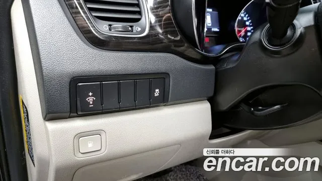 Kia The New Carnival id 2790656 из Кореи 16