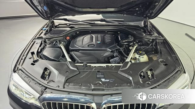 BMW 5 Series (G30) id 4520979 из Кореи 16