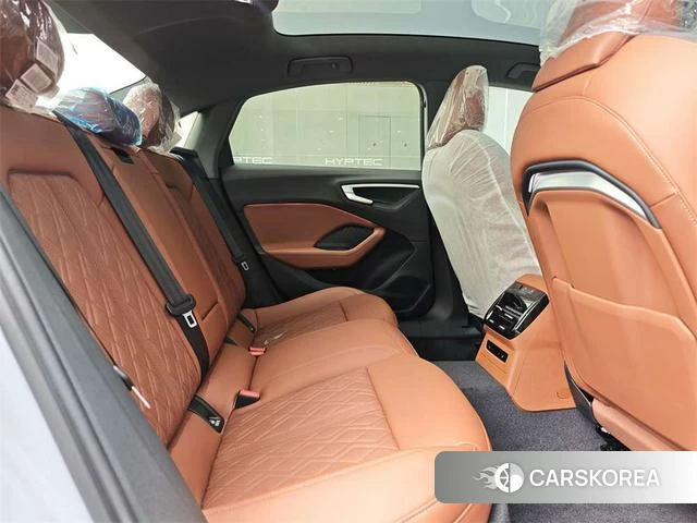 Audi A5L id 4333724 из Китая 12