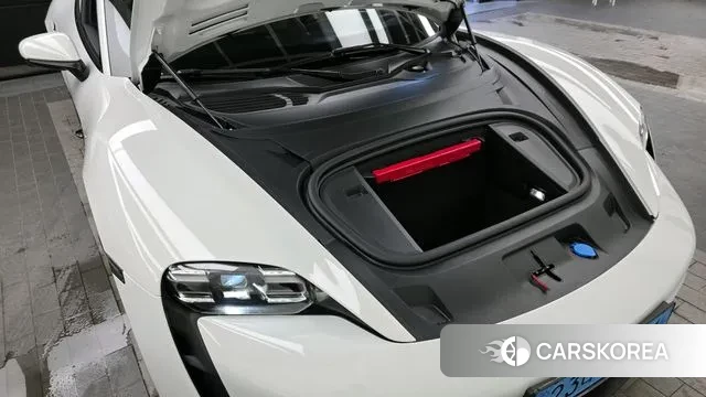 Porsche Taycan id 3447858 из Кореи 16