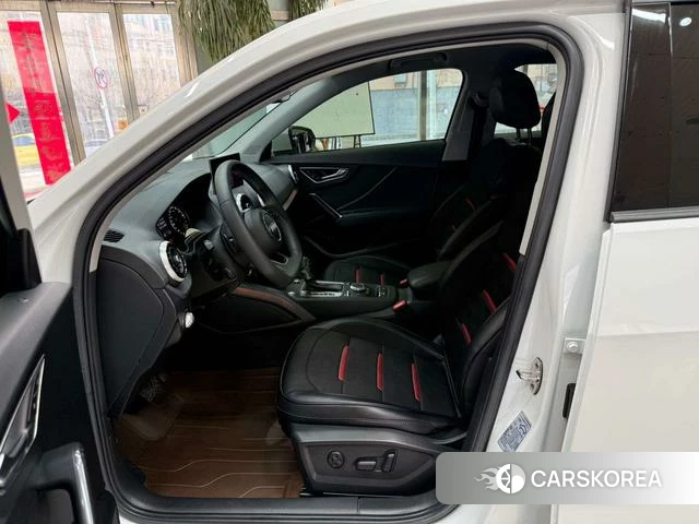 Audi Q2L id 4279048 из Китая 18