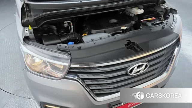 Hyundai The New Grand Starex id 3552527 из Кореи 16