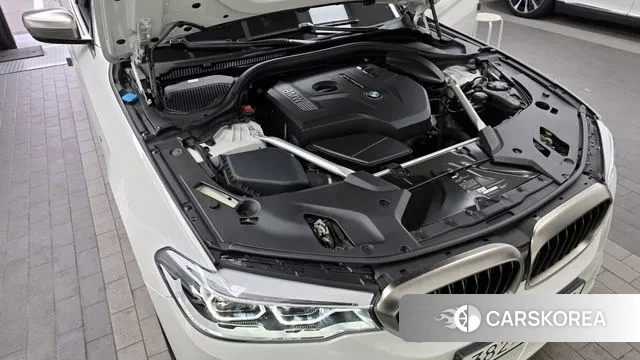 BMW 5 Series (G30) id 3479891 из Кореи 16