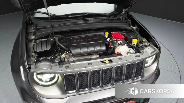 Jeep Renegade id 3898558 из Кореи 16