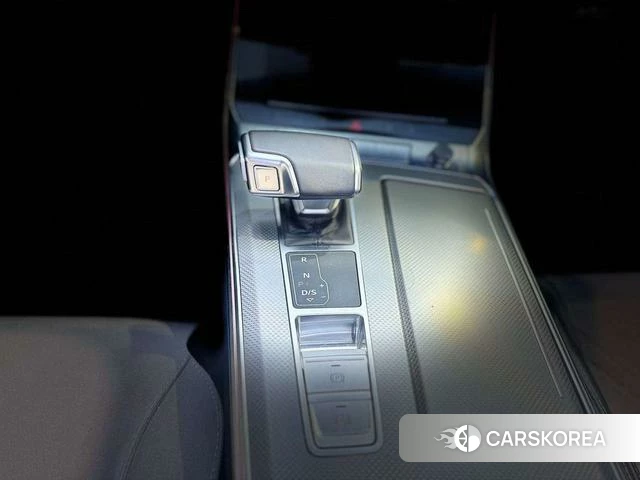 Audi A6L id 4216866 из Китая 14