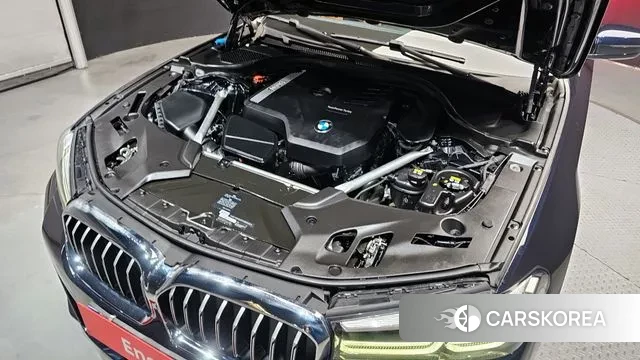 BMW 5 Series (G30) id 3448878 из Кореи 16