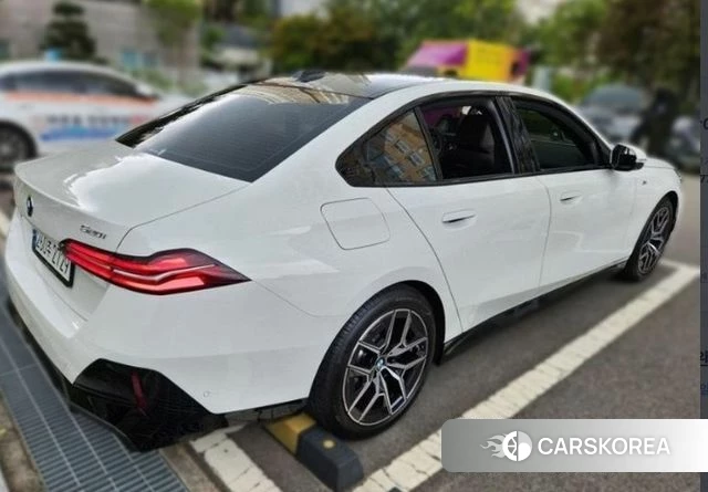 BMW 5 Series (G60) 2024 Белый из Кореи, фото 6