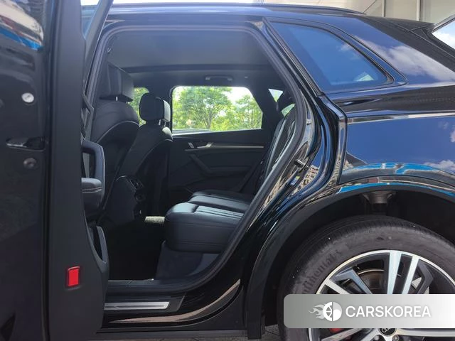Audi Q5L id 4358871 из Китая 19