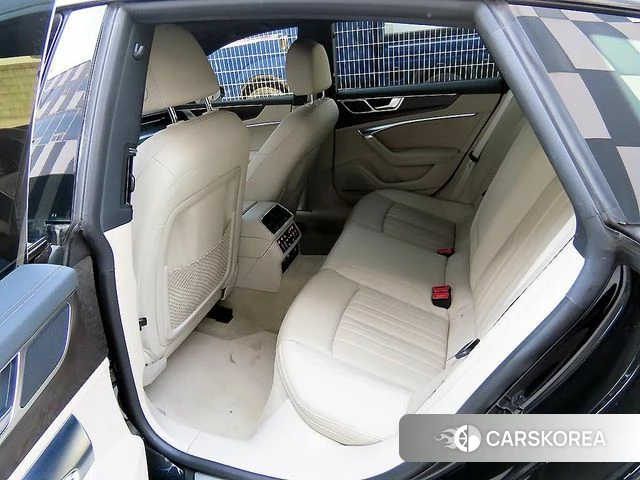 Audi A7 (4K) id 4324808 из Кореи 16