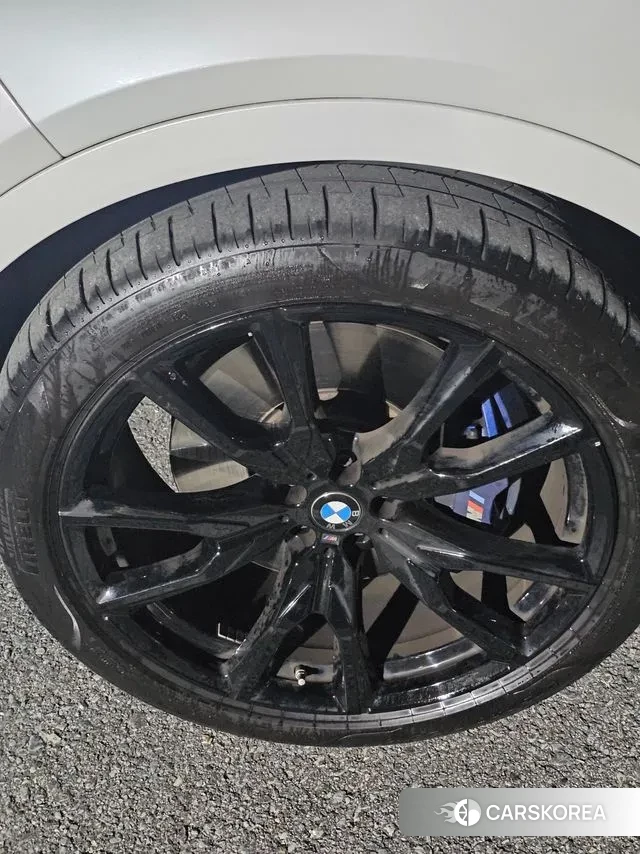 BMW X7 (G07) 2023 Белый из Кореи, фото 6