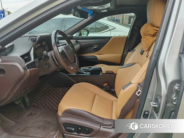 Lexus ES id 4291527 из Китая 8