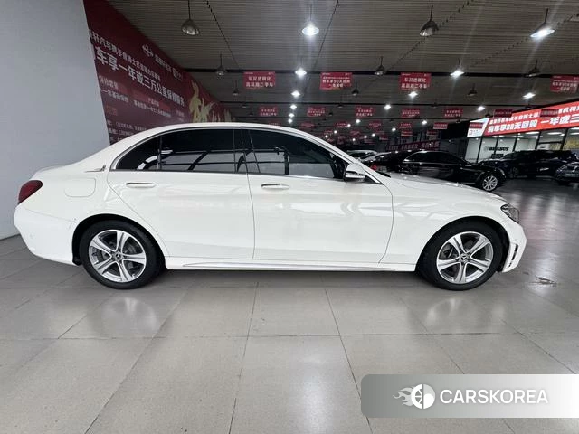 Mercedes-Benz Class C id 4275583 из Китая 7