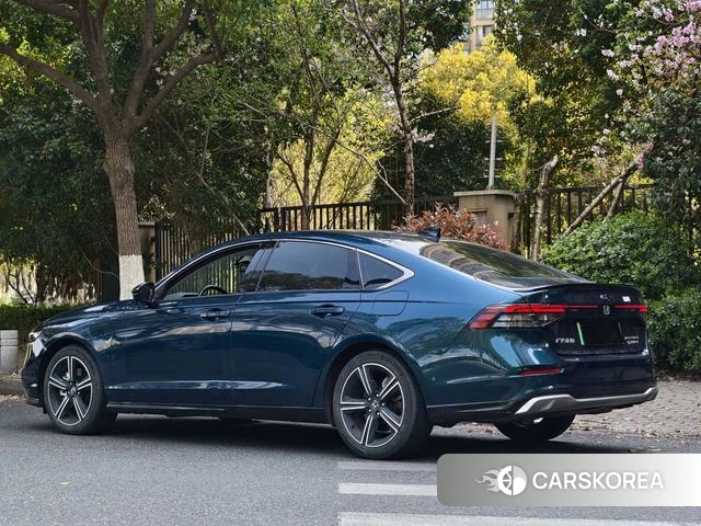 Honda Accord PHEV id 4241832 из Китая 7