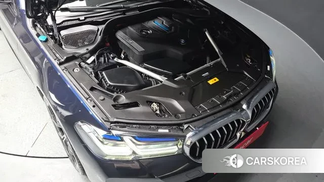 BMW 5 Series (G30) id 3629585 из Кореи 16