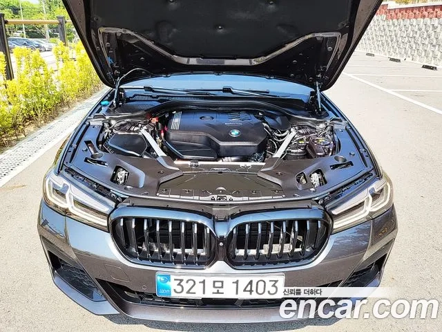 BMW 5 Series (G30) id 2868774 из Кореи 9