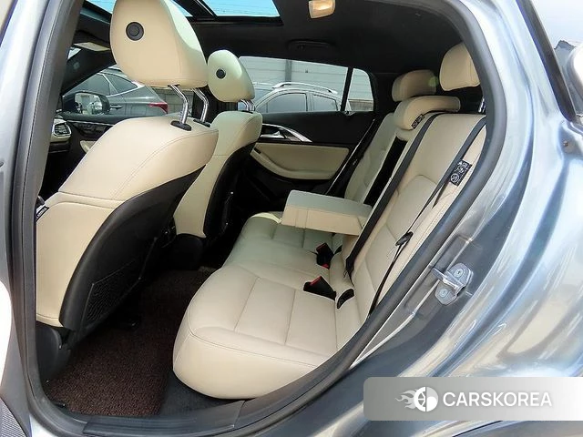 Infiniti QX30 id 4180148 из Кореи 16