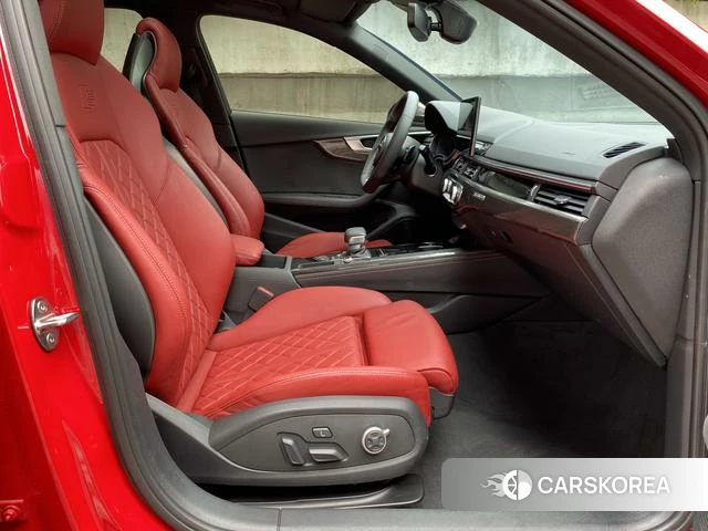 Audi S4 id 4254455 из Китая 23