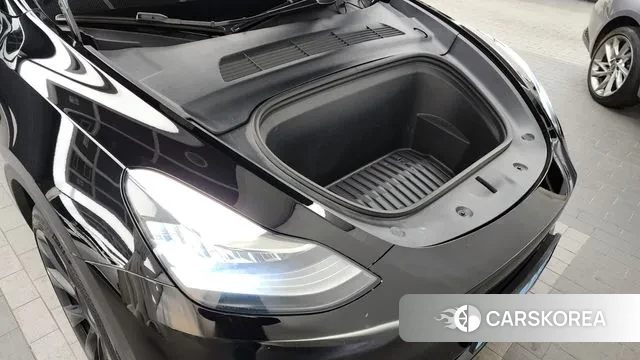 Tesla Model Y id 3561250 из Кореи 16