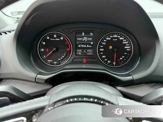 Audi Q2L id 4365887 из Китая 17