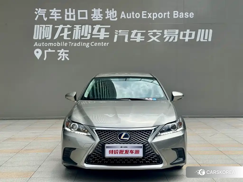 Lexus CT id 4679602 из Китая 9