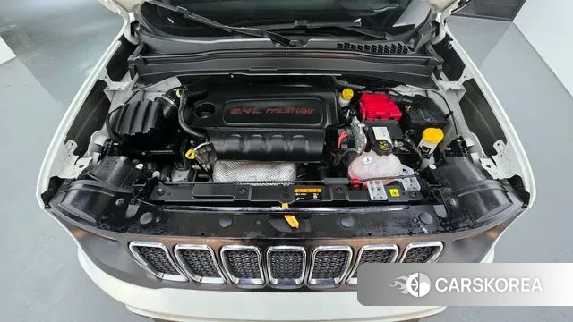 Jeep Renegade id 3676228 из Кореи 16