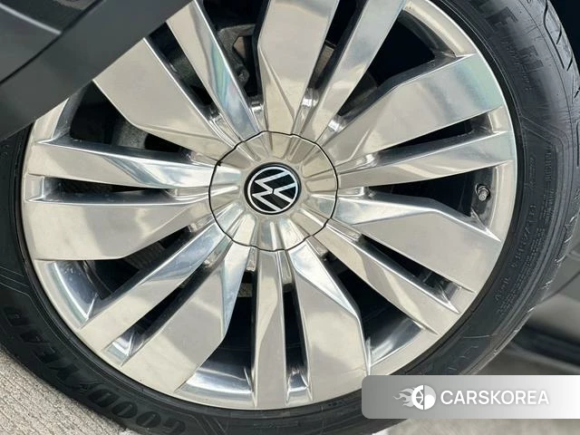 Volkswagen Tourang id 4274765 из Китая 15